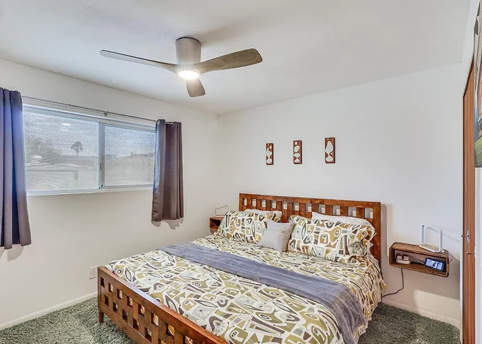 Pool & Patio! Mod Desert Digs Near Havasu * Lake Havasu City